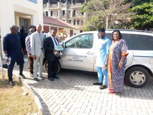 Daily News NG — Ajayi Crowther Uni. Alumni Donate Sienna Bus to Alma Mater