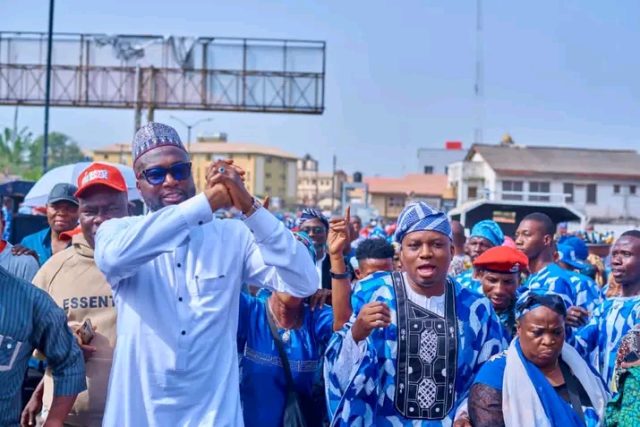 APC Akinola Kazeem Felicitates Ex-Inukan LCDA Chairman, Hon. Saheed Olanrewaju Solution on His Birthday