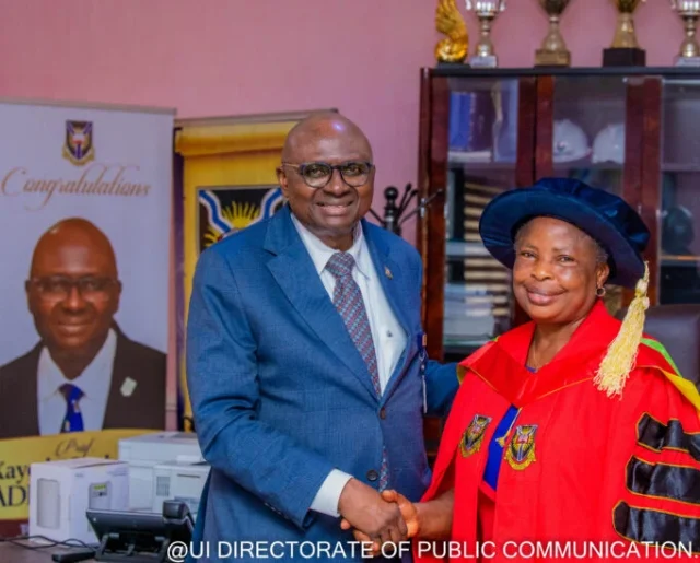 Environment "Be Involved in Ensuring Environment al Cleanliness, Stop Complaining About Pollution" UI Don Charges All