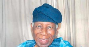 Olunloyo’s Death: We’ve Lost Distinguished Academic, Public Administrator — Amofin Beulah Adeoye Mourns "We've Lost A Polymath" — Oloye Jumoke Akinjide Mourns Former Governor Omololu Olunloyo