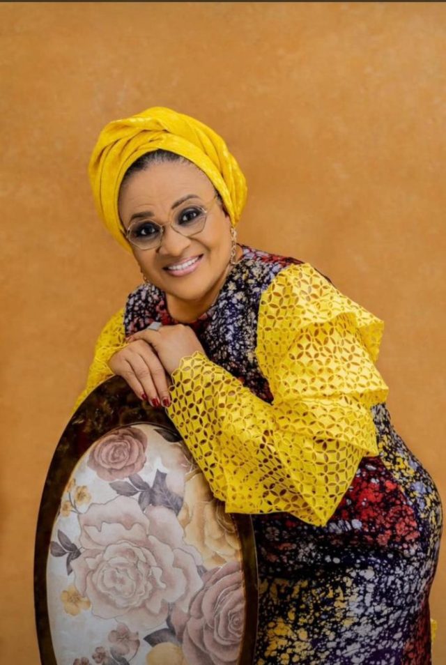 Akinola Kazeem Felicitates Ex-Oyo First Lady, Mrs. Florence Ajimobi