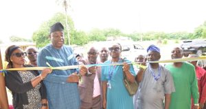 Alayande Varsity VC, Olaniyan Hands Over Renovated Building For Proposed JUPEB Program To Committee Alayande Varsity VC, Olaniyan Hands Over Renovated Building For Proposed JUPEB Program To Committee