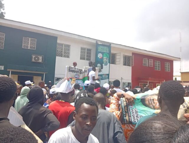 2027: "It's Pure Injustice" — Protesters Storm PDP Secretariat, Challenge Zoning Arrangement, Reiterate Support For Gbenga-Hashim