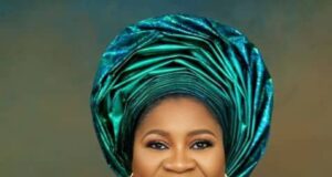 Barr Akeem Agbaje Celebrates Chief Mrs Ogunesan at 61 Barr Akeem Agbaje Celebrates Chief Mrs Ogunesan at 61