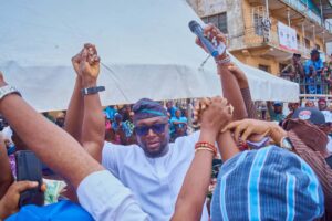 More Beneficiaries Smile As Akinola Extends Support, Urges APC Members To Unite