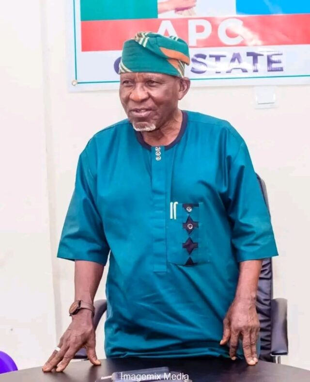 Sarafa Olaoniye Congratulates Oyo APC Chairman, Alh. Olayide Abas