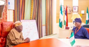 FINALLY: Tinubu Meets Oyo APC 2023 Guber Candidate, Teslim Folarin
