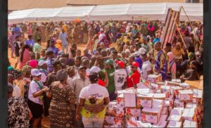 1000 Families Benefit From Olamide Junaid Foundation's Xmas Gifts