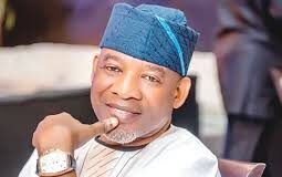Dr. Olamide Junaid Felicitates Chief Lowo Obisesan on His Birthday