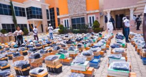 APC Na’tl Chairman, Yilwatda Empowers 1,400 Youths With Tools, N280m Grants, Others