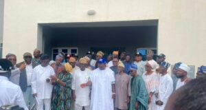 Former Deputy Governor Olaniyan, Three Other Guber Aspirants Reconcile, Rally Behind Oyo APC Candidate, Sharafadeen Alli Former Deputy Governor Olaniyan, Three Other Guber Aspirants Reconcile, Rally Behind Oyo APC Candidate Alli