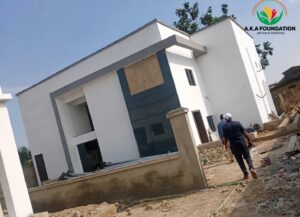ONA-ARA: AKA Foundation Completes 350 Solar Streetlights Installation, Headquarters Nears Completion